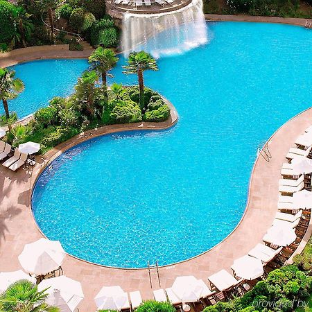 فندق Mandarin Oriental, سانتياغو المظهر الخارجي الصورة The pool at the Westin Palace, Madrid