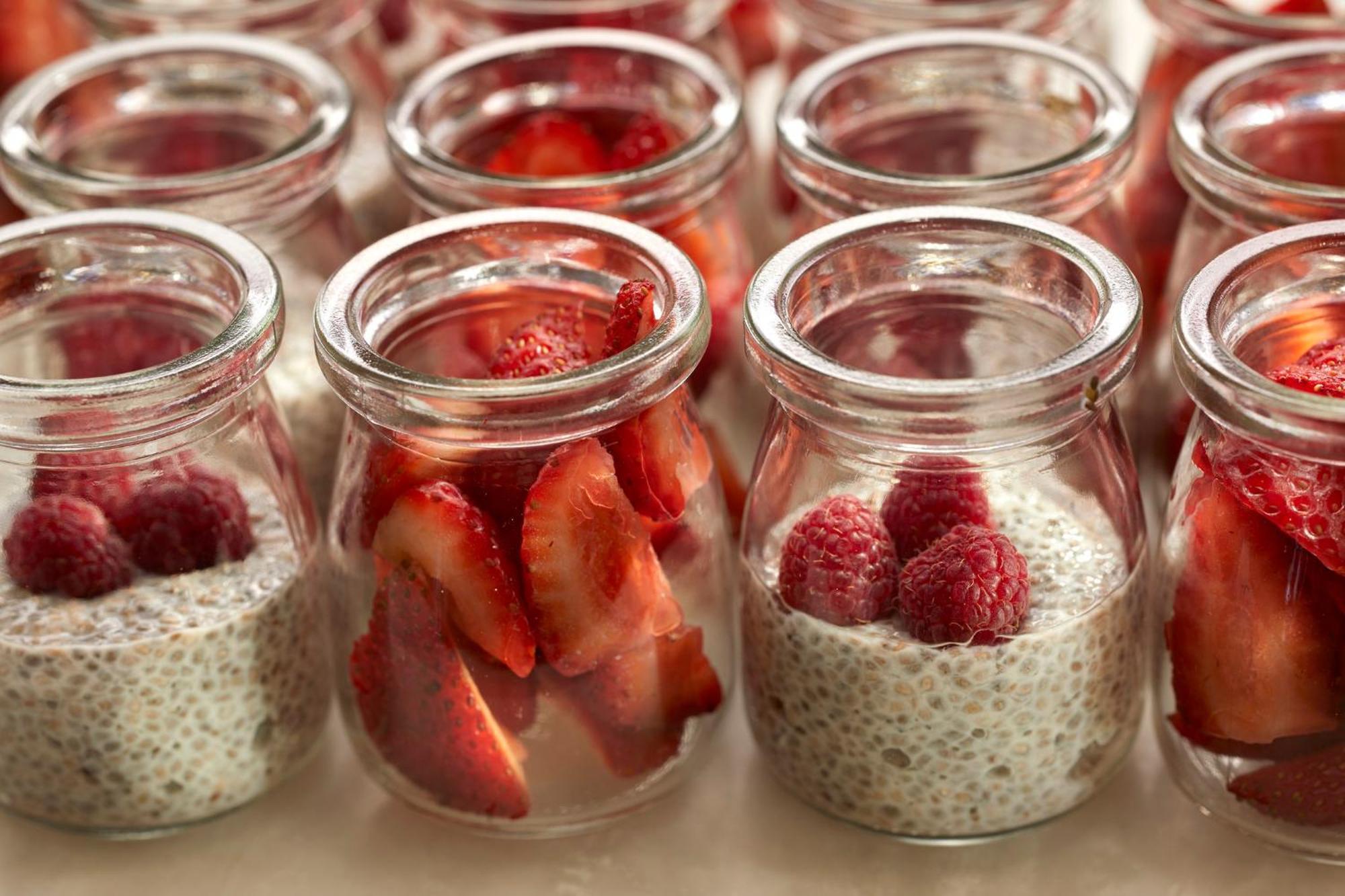 فندق Mandarin Oriental, سانتياغو المظهر الخارجي الصورة Chia pudding with strawberries